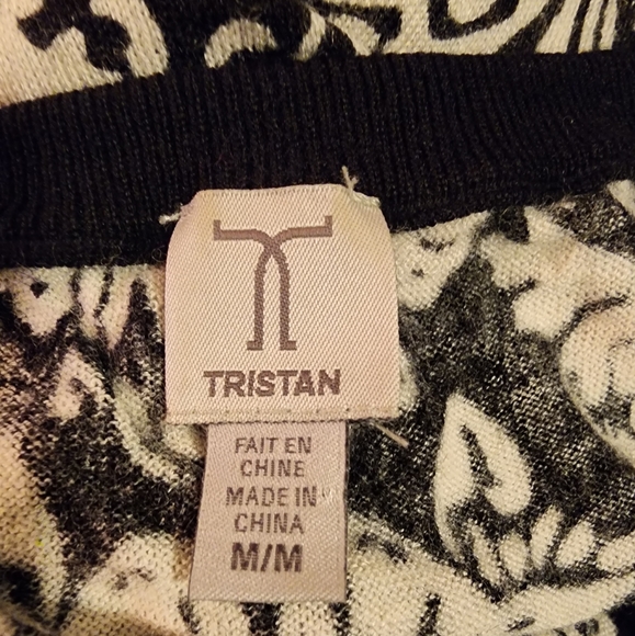 Tristan, soft wool T-shirt,  Medium - Picture 2 of 3